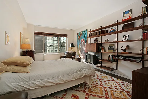 Sold by Corcoran | media 6