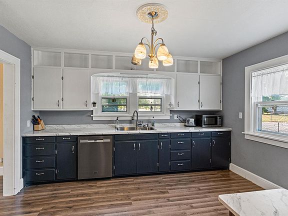 5th image of 111 3RD STREET