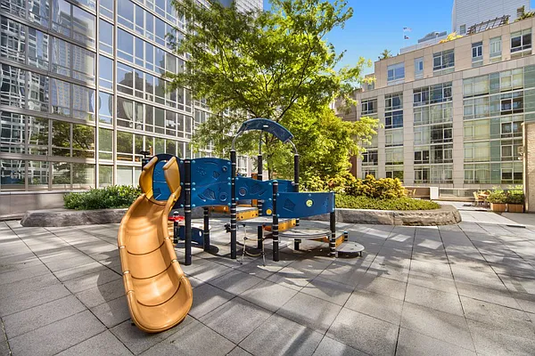 Sold by Stribling | media 8