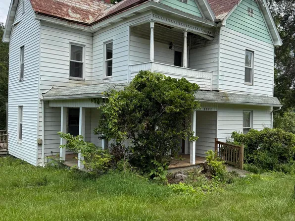2236 Vance Tank Rd, Bluff City, TN 37618