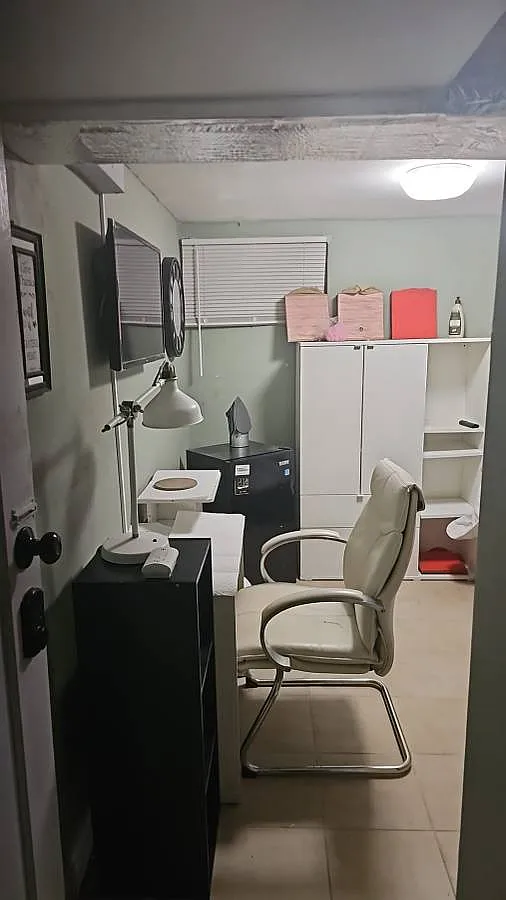 1 bed, 250 sqft, $700 — Photo 2