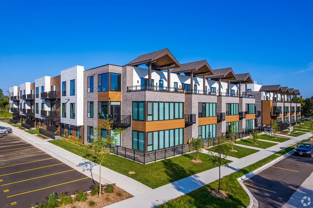 Building Photo - Greenlink Residences