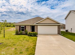 1415 E Locke Dr, Albany, IN 47320