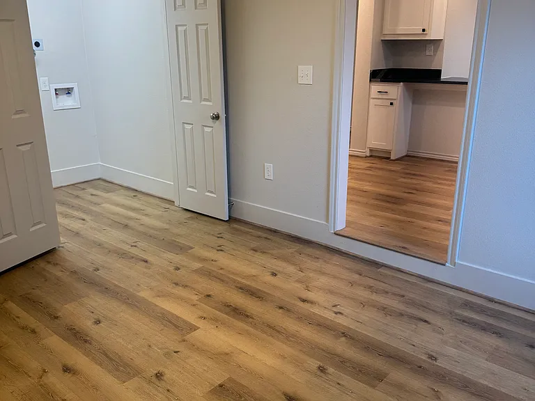 207 Laurel Ln — Photo 6