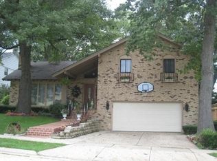 8744 33rd Ave, Kenosha, WI 53142