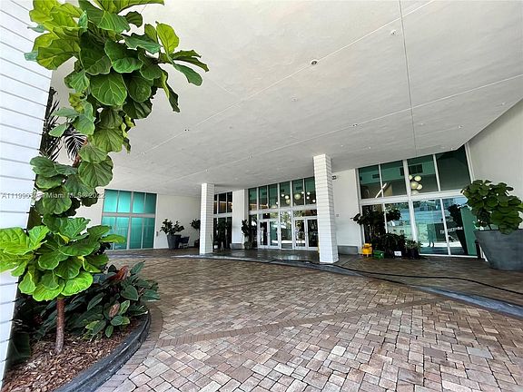 3rd image of 350 S Miami Ave #1111