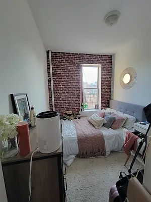 Rented by Avenues Real Estate | media 6