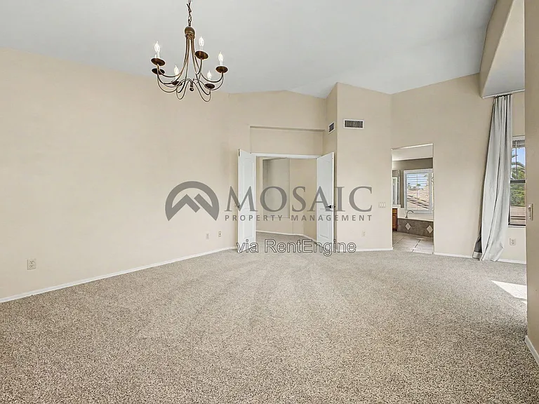 1819 E Cascade Dr — Photo 24