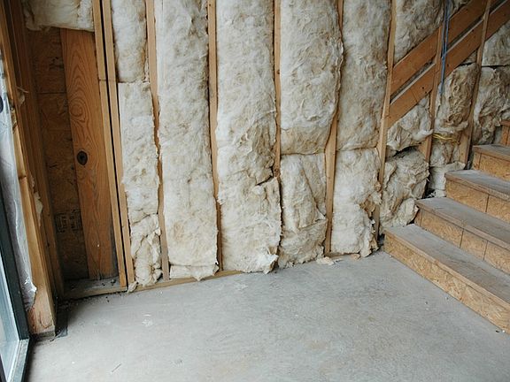 3rd image of 939 Tracy Ln Ste B