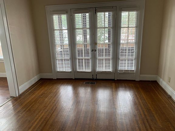 3rd image of 2424 Glenmary Ave #2424GLE-3
