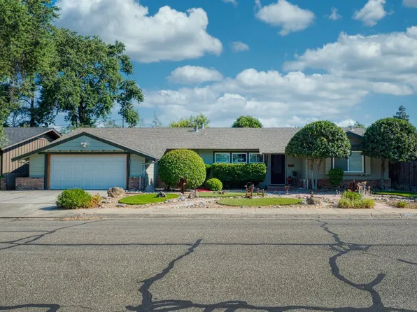 840 Madrone Ln, Patterson, CA 95363