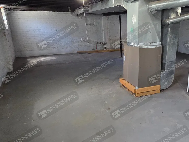 4188 Buckingham Ave — Photo 30