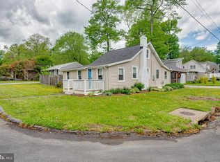 1734 Chesapeake Dr, Edgewater, MD 21037