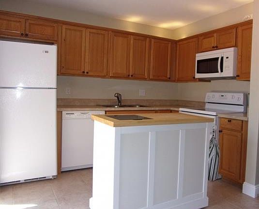 4th image of 5224 Cedarbend Dr APT 2