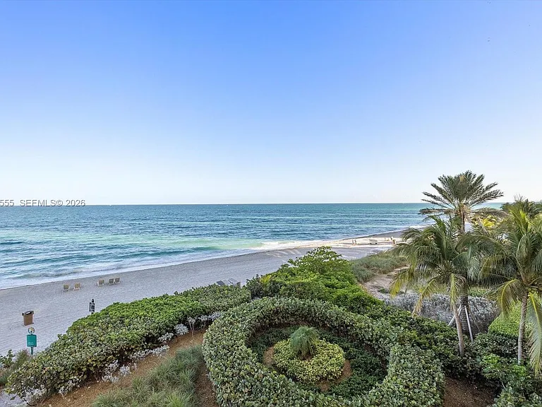 16275 Collins Ave #502 — Photo 34