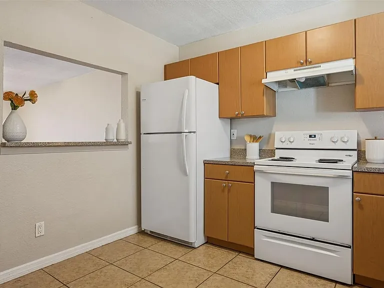 14421 Americana Cir #204 — Photo 5