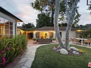 11200 Sunshine Ter, Studio City, CA 91604