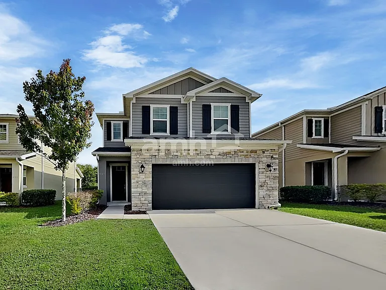 919 Walden Pond Dr — Photo 1