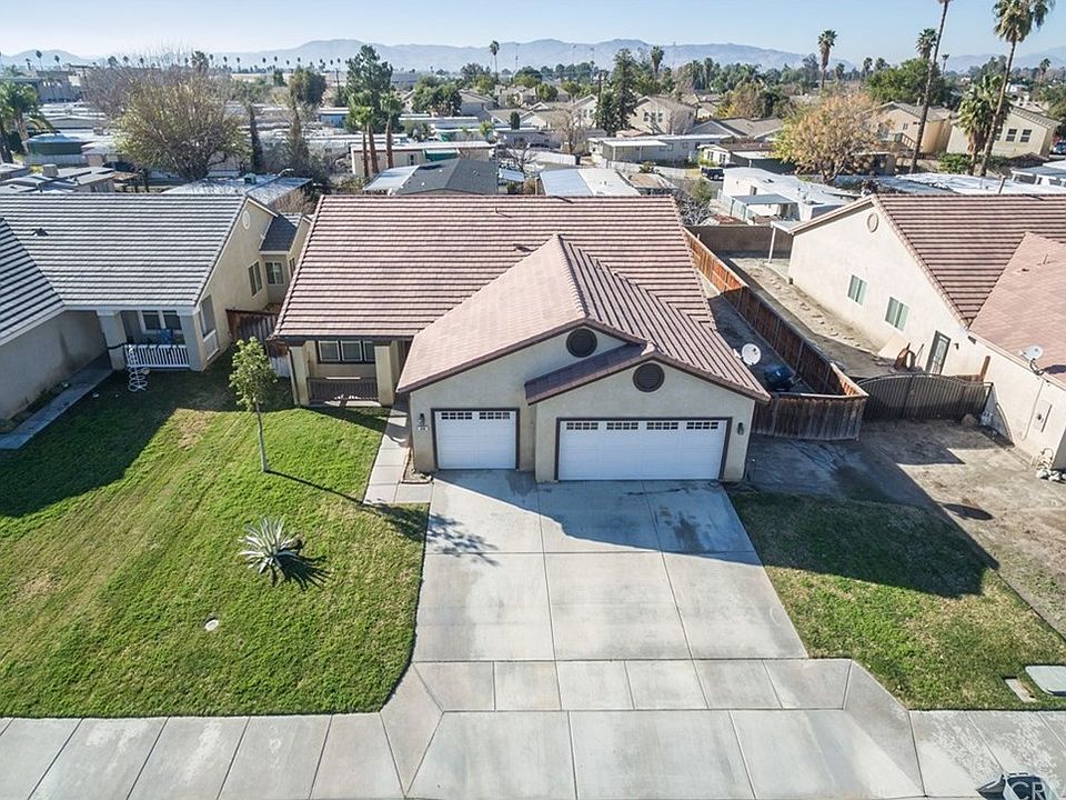 1st image of 658 Carribean Pl