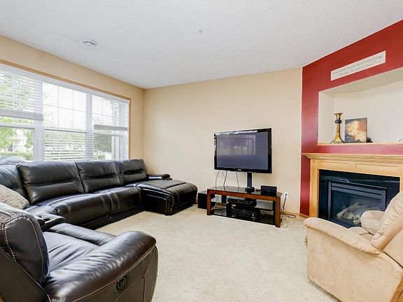 3rd image of 9618 Scott Cir N