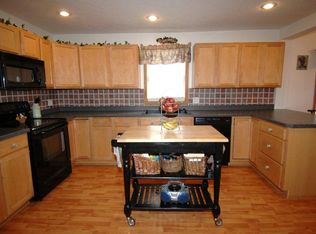 8 Cedar St, Saint Albans, VT 05478