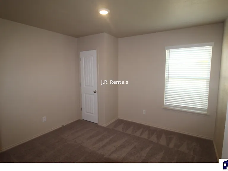 1705 Montell St #A — Photo 8