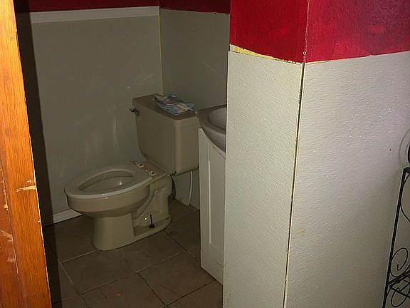 4th image of 514 W Madison Ave