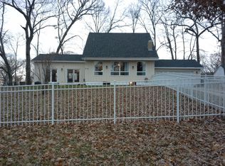 156 Schoors Ln, Twin Lakes, WI 53181