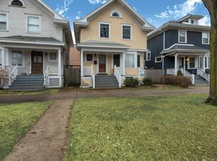 1321 W Waveland Ave, Chicago, IL 60613