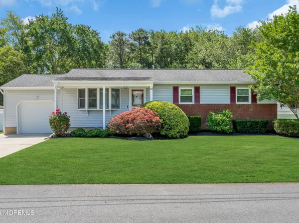 446 W Lake Drive, Brick, NJ 08724