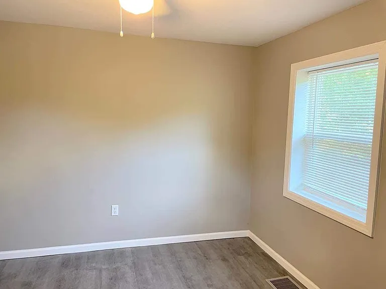 3702 Haskell Ave — Photo 10