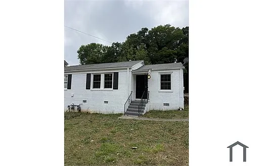1749 Lisbon Dr SW Photo 1