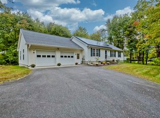 60 N Hatfield Rd, Hatfield, MA 01038
