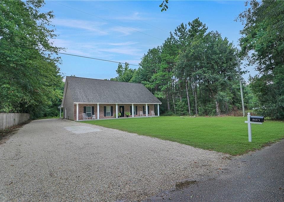 1st image of 84571 Clarence Rd