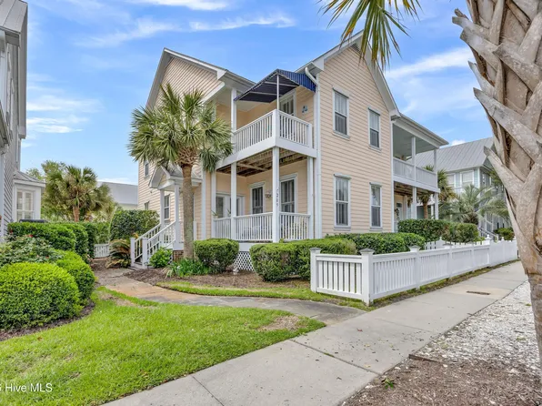 205 Silver Sloop Way, Carolina Beach, NC 28428