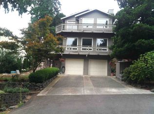 12067 Lakeside Pl NE, Seattle, WA 98125