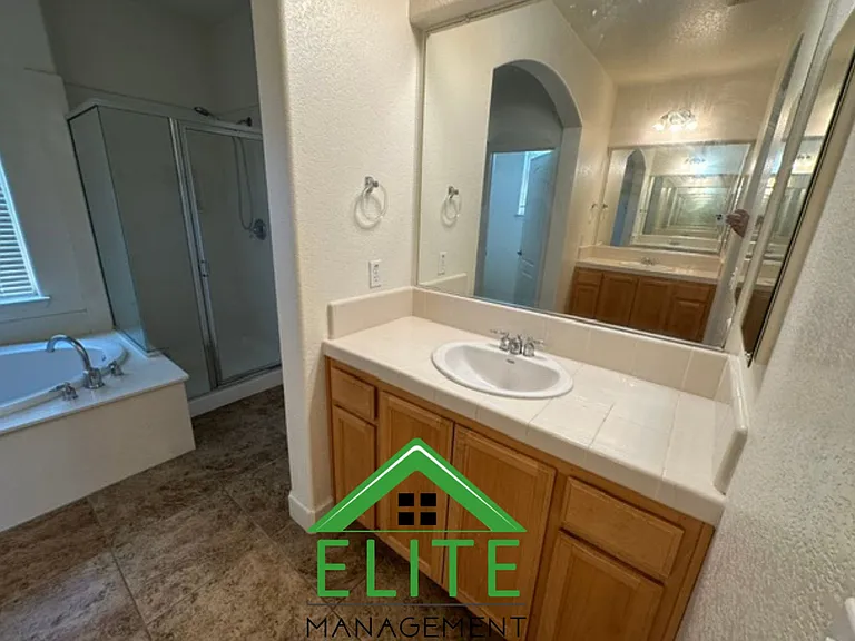 4056 Cuyamaca Cir — Photo 19