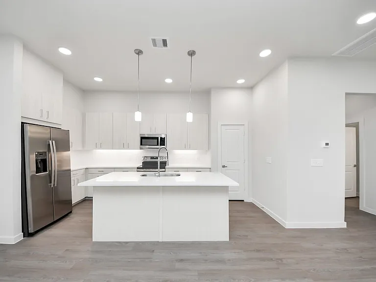 7318 Hadley Meadow Ln — Photo 14