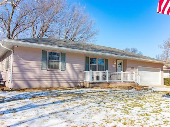 1202 S Main St, Holden, MO 64040