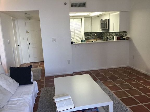 2nd image of 540 Brickell Key Dr APT 1005