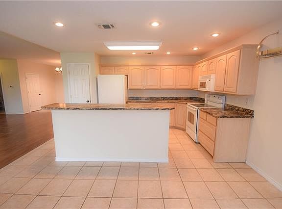 5th image of 2018 Cordova Cir
