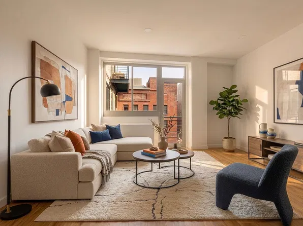 38 Delancey St #5A, New York, NY 10002