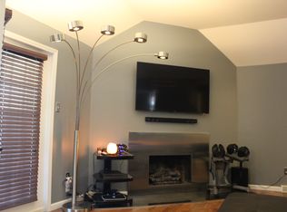 148 Charter Oaks Dr #B, Amherst, NY 14228