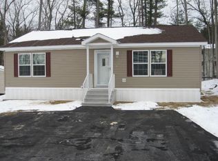 22 Birch Ridge Trl, Nashua, NH 03062
