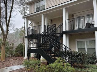 1035 Barnett Shoals Rd APT 220, Athens, GA 30605