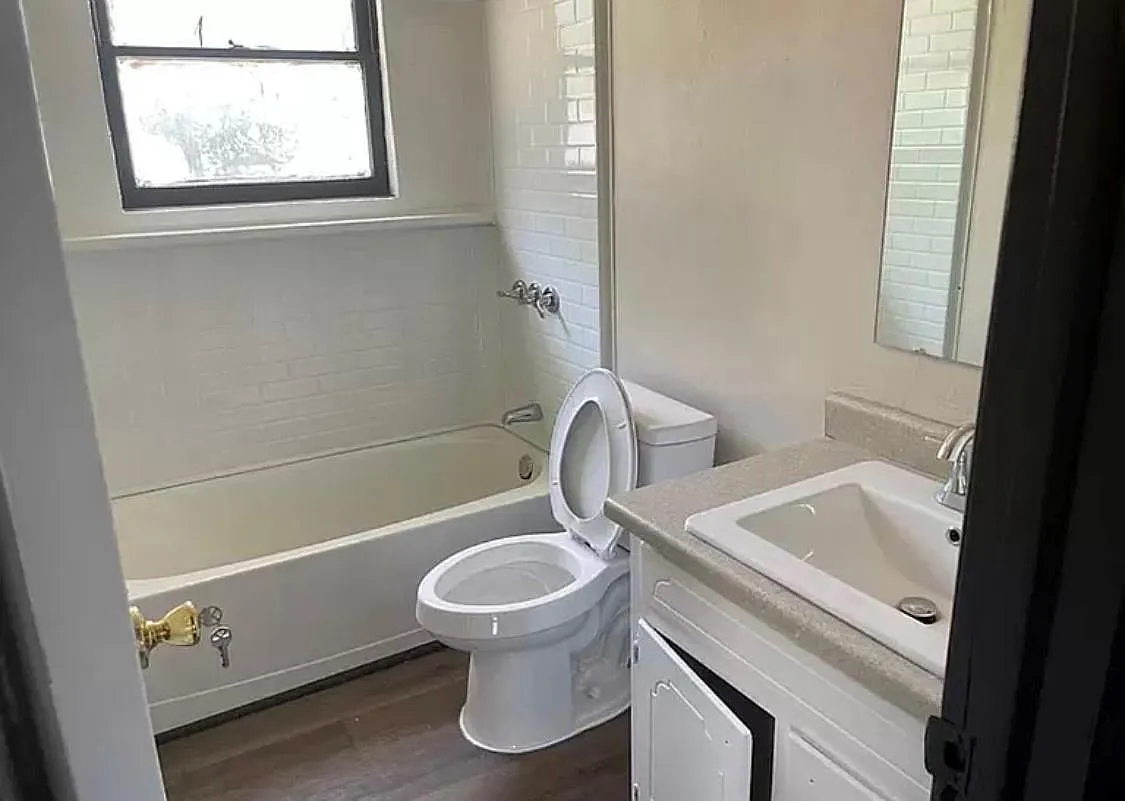 910 Circle Dr — Photo 4