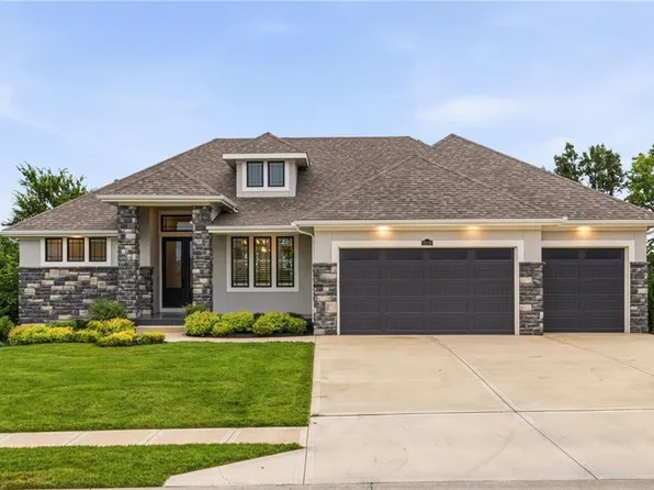 10139 N Kansas Ct, Kansas City, MO 64155