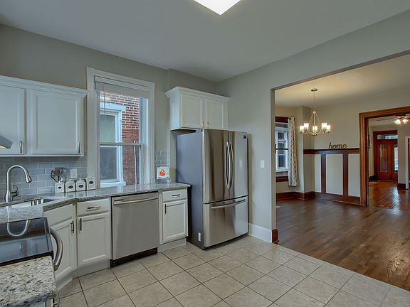 4th image of 2026 Green St #1