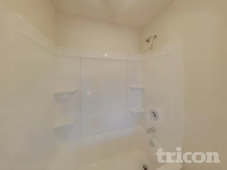 118 Avondale Blvd — Photo 14