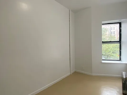 Rented by REAL New York | media 31